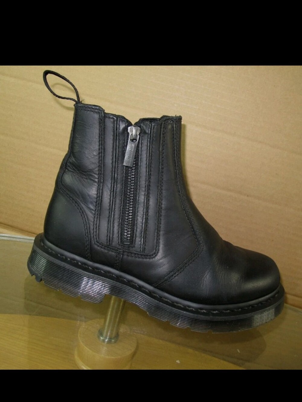 Dr.Martens 2976 Women's DM's Wintergrip Zip Chelsea Boots Black Leather Size 7